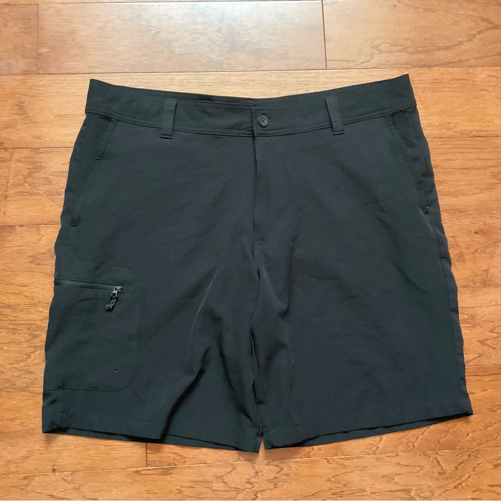 Magellan Outdoors Fishing Gear Black Water Repellant Flat Front Shorts Size 36
